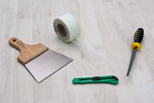 Закладення швів в гипсокартоне: як зробити це своїми руками?