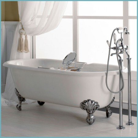 Який вибрати змішувач з душем для установки у ванній