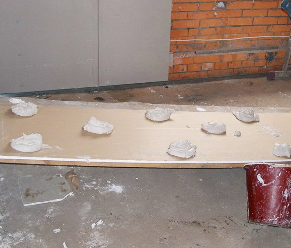 Вирівнювання стін у ванній під плитку, як зробити