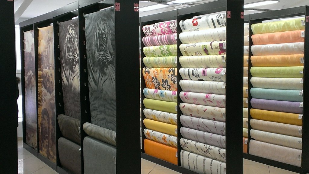 Порівняння вінілових і флізелінових шпалер: які краще?