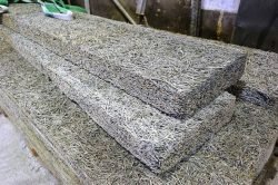 Як утеплити підлогу і стіни лазні зсередини