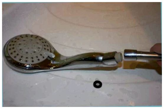 Як правильно зробити ремонт душових кабінок, докладні поради