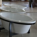 Отдельностоящая ванна на ніжках: фото приклади зразків