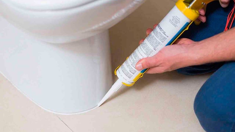 Як встановити унітаз на плитку своїми руками