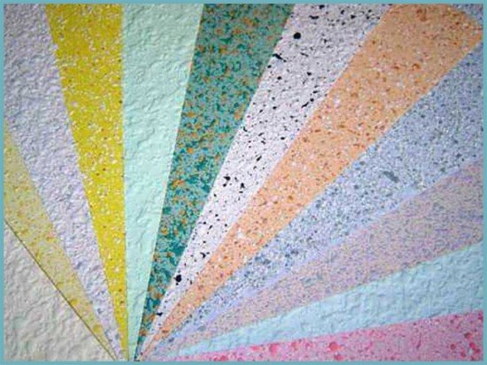 Як правильно наносити (клеїти) рідкі шпалери на стіну і стелю