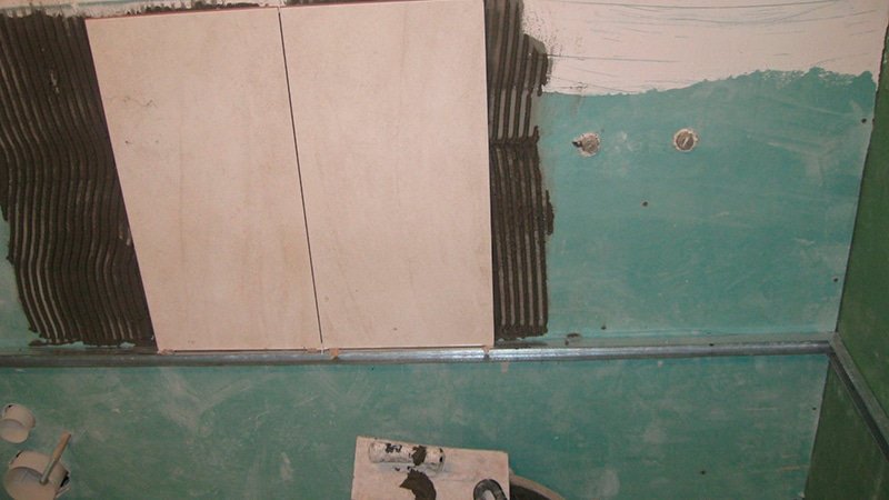 Укладання плитки на гіпсокартон у ванній кімнаті