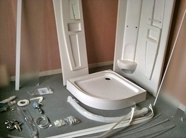 Як встановити душову кабіну: послідовність складання, тонкощі і нюанси підключення Як встановити душову кабіну: послідовність складання, тонкощі і нюанси підключення