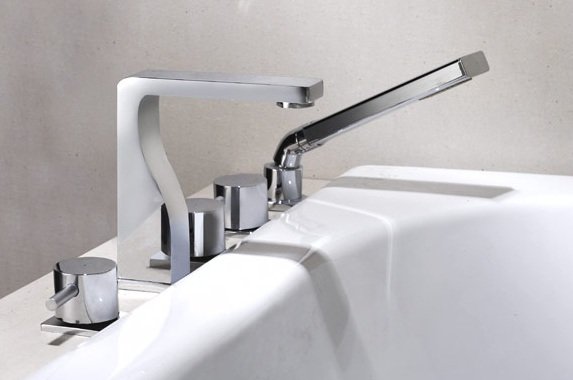 Змішувач на борт ванни всіх видів, як вибрати і встановити Змішувач на борт ванни всіх видів, як вибрати і встановити