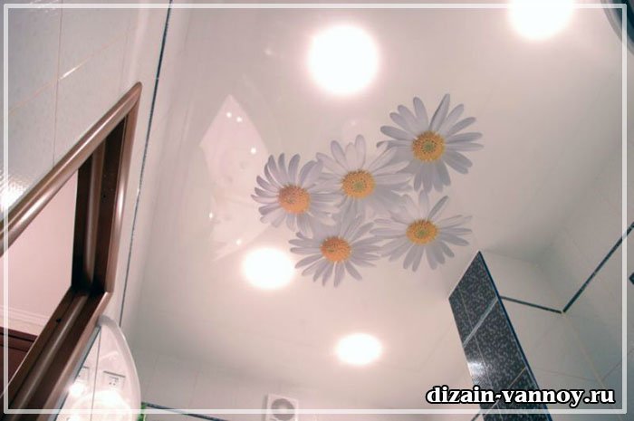 Натяжні стелі у ванній кімнаті фото колірних рішень Натяжні стелі у ванній кімнаті фото колірних рішень