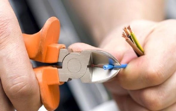 Встановлюємо розетки у ванній: зручно і безпечно