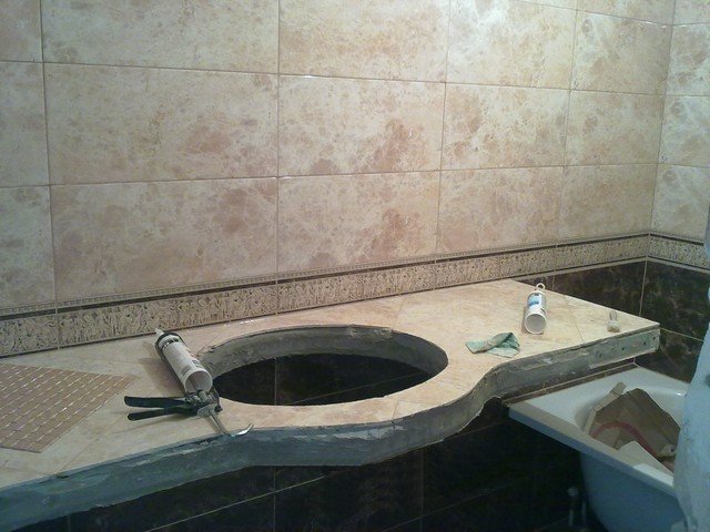 Установка пральної машини під раковину у ванній, поради