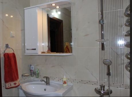 Затишна ванна кімната на 3 кв м: інтерєр в пастельних тонах