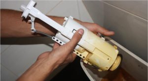 Якщо тече бачок унітазу