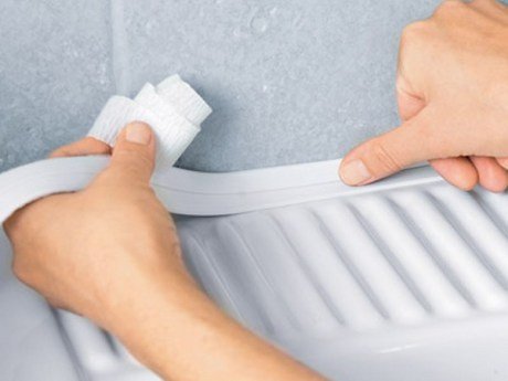 Герметизація ванни зі стіною: ефективні способи для гідроізоляції стиків