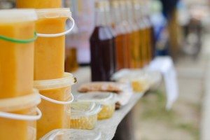 Сонник Мед до чого сниться є Мед: у банку, сотах, купувати бачити уві сні