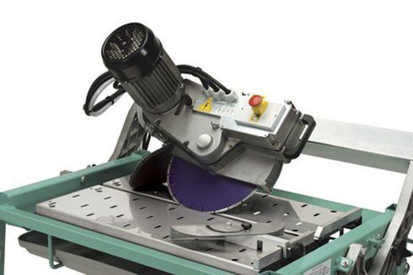 Як відрізати кахельну плитку: основні способи та інструменти