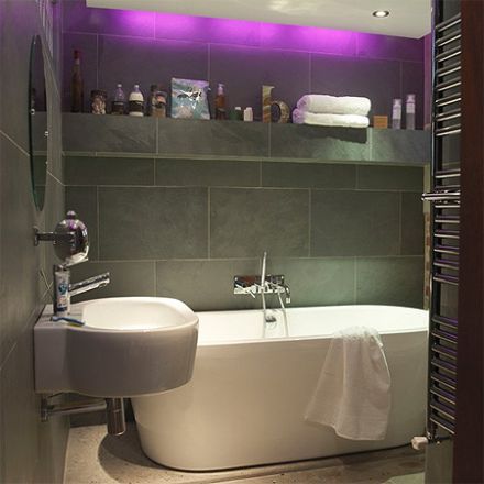 Як зробити світлове зонування ванної кімнати?