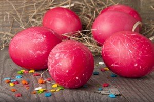 Фарбування яєць на Великдень натуральними барвниками