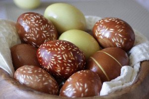 Як пофарбувати яйця на Великдень своїми руками