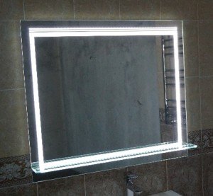 Полиця для ванної з скла