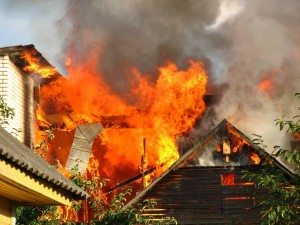 Сонник Пожежа чужого будинку бачити уві сні до чого сниться?