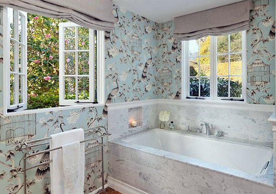 Як вибрати шпалери для ванної кімнати?