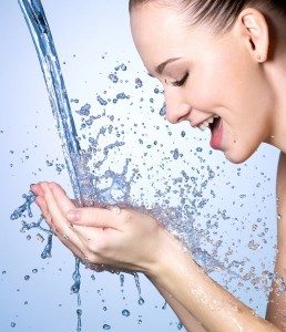 Сонник Вода з Крана тече: чиста, іржава бачити уві сні до чого сниться?