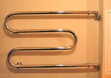 Як вибрати полотенцесушитель? Водяні і електричні рушникосушки.