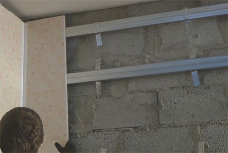 Як зробити ремонт ванної пластиковими панелями?