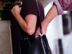 Сонник Вкрасти гроші з дому, кишені, квартири до чого сниться бачити уві сні
