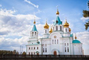 Сонник Храм або Церкви з куполами з іконами бачити уві сні до чого сниться?
