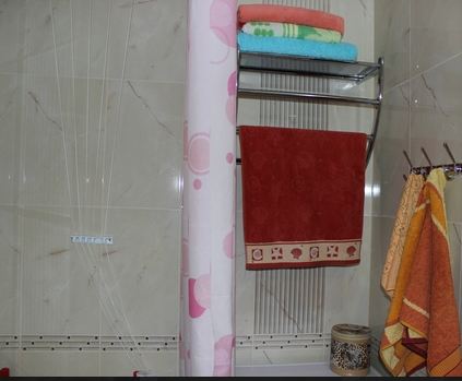 Затишна ванна кімната на 3 кв м: інтерєр в пастельних тонах