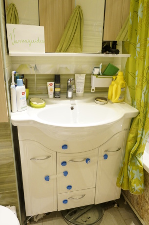 Ванна кімната у відтінках весни: ніжна зелень і квіткові мотиви в інтерєрі санвузла