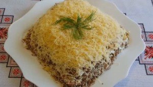 Святкові салати і закуски на День Народження: рецепти з фото