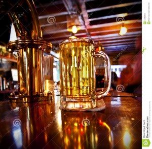 Сонник Пиво до чого сниться Пиво купувати багато в пляшках бачити уві сні