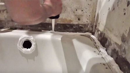 Акриловий вкладиш у стару ванну – Установка вкладиша