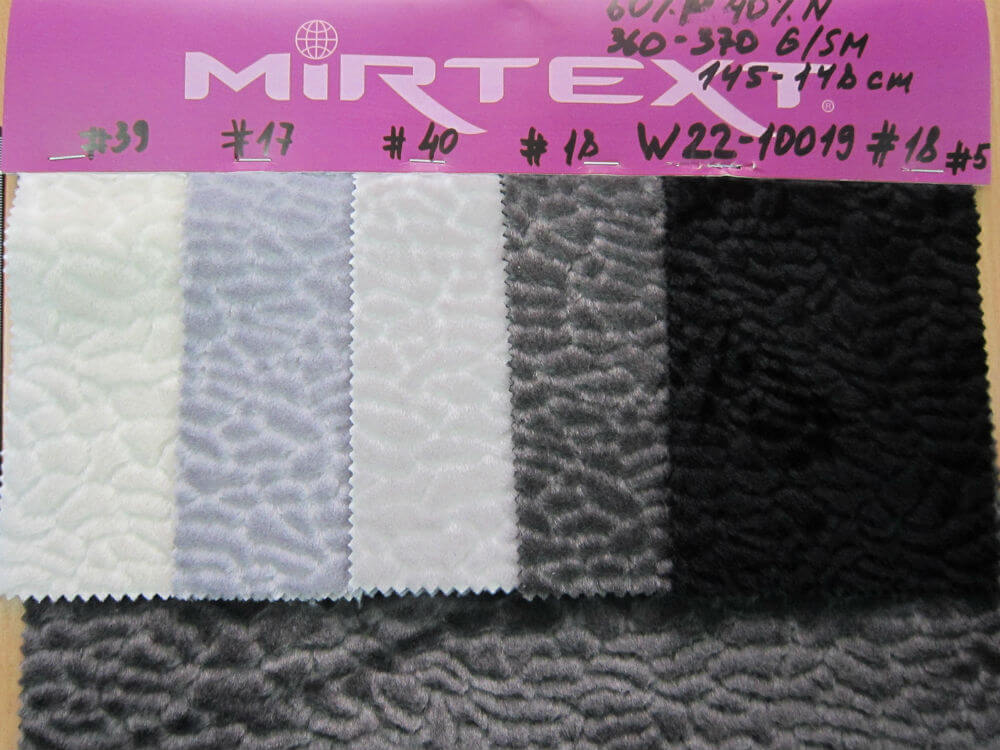 Оббивка меблів: особливості підбору і перетяжки своїми руками