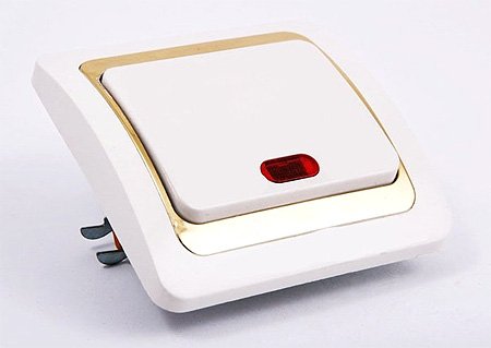 Чому блимає енергозберігаюча лампа?