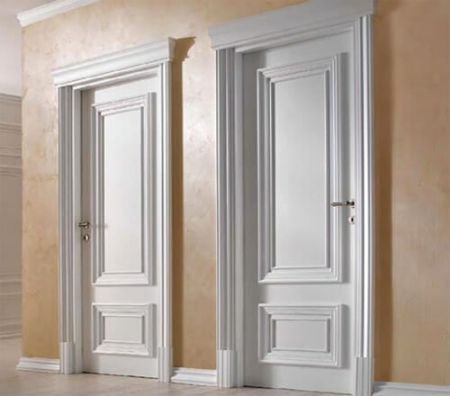 Двері в англійському стилі – Сувора розкіш в інтерєрі