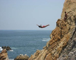 Сонник Падати уві сні з висоти до чого сниться Падіння з великої висоти і не розбитися