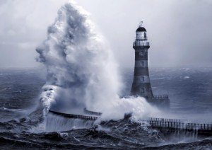 Сонник сильний Шторм на річці море океані бачити уві сні до чого сниться?