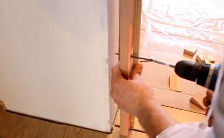 Як встановити двері у ванній?