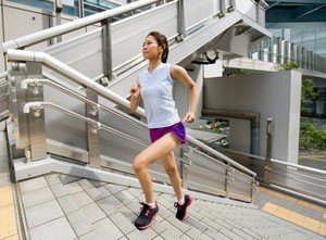 Сонник Бігти по Сходах вгору до чого сниться Бігти по Сходах вгору або вниз