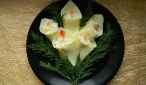 Святкові салати і закуски на День Народження: рецепти з фото