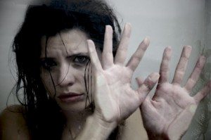Сонник Плаче Дівчина бачити уві сні до чого сниться?