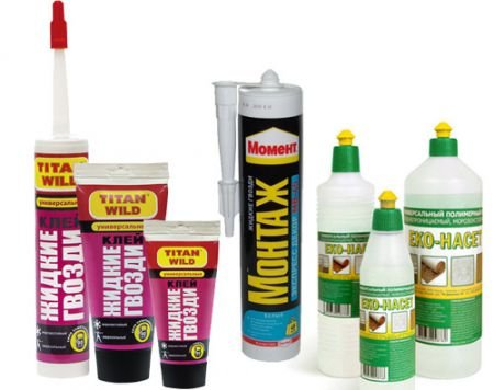 Як правильно клеїти стельову плитку?