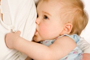 Сонник годувати дитину грудьми, дитина смокче бачити уві сні