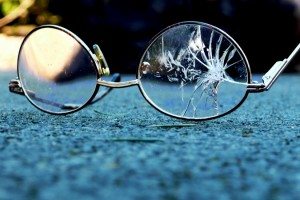 Сонник Окуляри до чого сняться Окуляри для зору: зламалися, міряти, розбиті, купувати, приміряти бачити уві сні