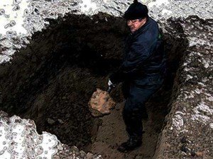 Сонник лопатою Копати Могилу на кладовищі бачити уві сні до чого сниться?