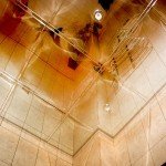 Дзеркальна стеля для ванної кімнати: переваги і недоліки дизайну Дзеркальна стеля для ванної кімнати: переваги і недоліки дизайну